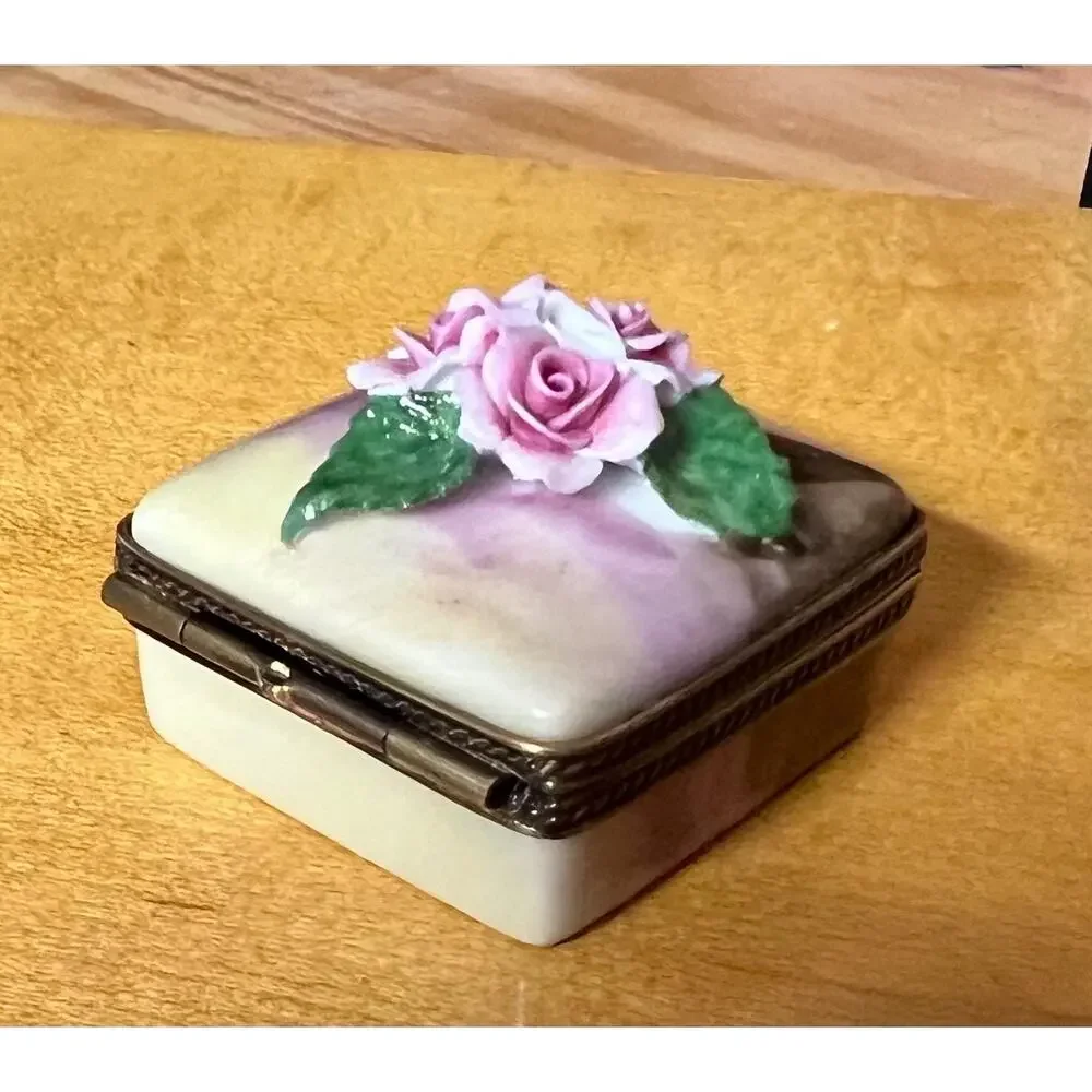 Vintage Signed Rochard Limoges France Hand-Painted Porcelain Trinket Box